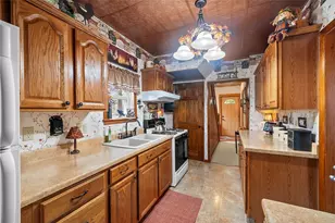 513 E Pine St, Grove City Boro, PA 16127 - Photo 10