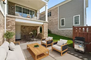 1696 Shelburne Ln, Pittsburgh, PA 15217 - Photo 40