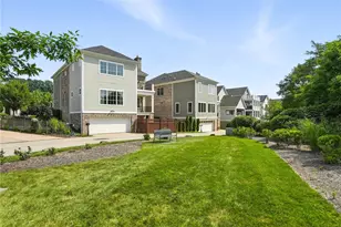 1696 Shelburne Ln, Pittsburgh, PA 15217 - Photo 44