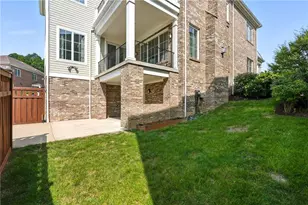 1696 Shelburne Ln, Pittsburgh, PA 15217 - Photo 42