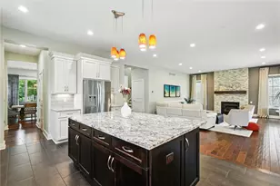 1696 Shelburne Ln, Pittsburgh, PA 15217 - Photo 18