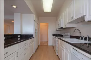 320 Fort Duquesne Blvd, Downtown Pgh, PA 15222 - Photo 8