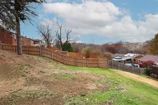 260 Creston Dr, West Mifflin, PA 15122 - Photo 32