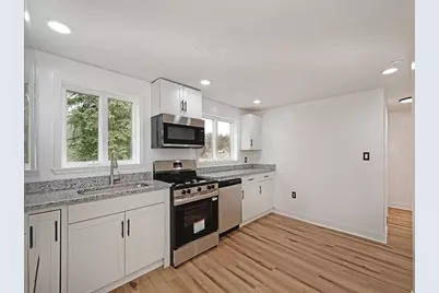 260 Creston Drive, West Mifflin, PA 15122 - Photo 8