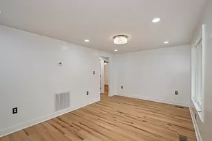 260 Creston Dr, West Mifflin, PA 15122 - Photo 6