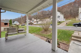 2313 Stratford Ave, Coraopolis, PA 15108 - Photo 4