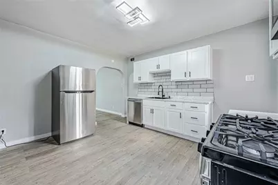 1112 Stieren Ave, Brackenridge, PA 15014 - Photo 6