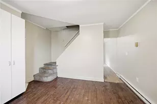 1502 Forsythe St, Marshall Shadeland, PA 15212 - Photo 4