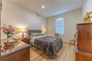 906 Valentina Ln, Lower Burrell, PA 15068 - Photo 8