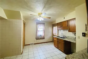 419 E Northview Ave, New Castle, PA 16105 - Photo 10