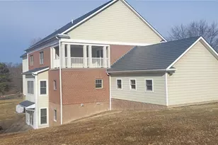 221 Felician Dr, Moon/Crescent Twp, PA 15108 - Photo 4