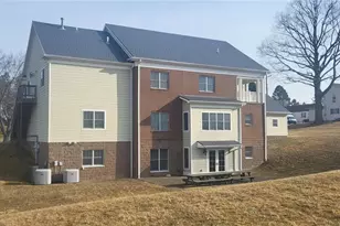 221 Felician Dr, Moon/Crescent Twp, PA 15108 - Photo 6