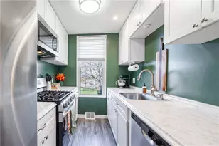 821 Corbin St, West Mifflin, PA 15122 - Photo 10