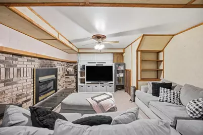 890 Grandview Rd, Ellwood City, PA 16117 - Photo 26