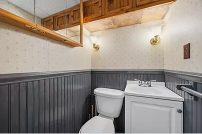 890 Grandview Rd, Ellwood City, PA 16117 - Photo 24