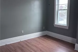 121 Hamilton Ave, Vandergrift, PA 15690 - Photo 10