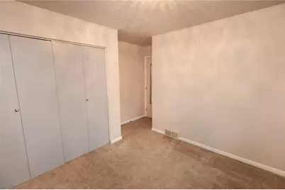 470 N Liberty Rd, Liberty Township, PA 16127 - Photo 24