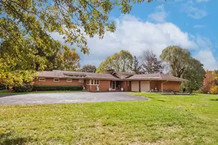 4555 Glen Eden Rd, Cranberry Township, PA 16066 - Photo 1