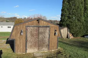 25 Tami Dr, Hempfield Township, PA 15601 - Photo 8