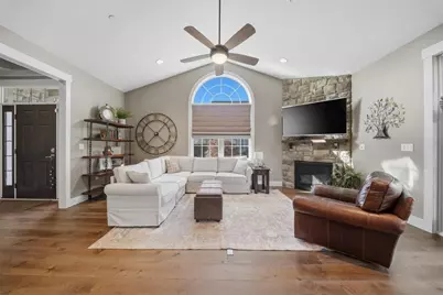 4003 Abbie Ln, Hopewell Township, PA 15001 - Photo 6