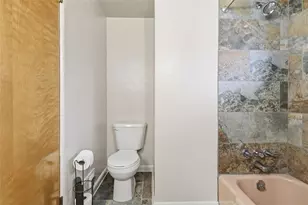 203 Clover Dr, Elizabeth Twp/Boro, PA 15037 - Photo 32