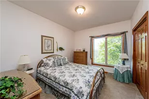 701 Rembrandt Cir, Hempfield Township, PA 15642 - Photo 32