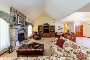 701 Rembrandt Cir, Hempfield Township, PA 15642 - Photo 24