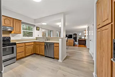 2691 Marshfield Dr, Pittsburgh, PA 15241 - Photo 10