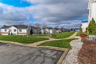 227 Adams Pointe Blvd, Adams Township, PA 16046 - Photo 16