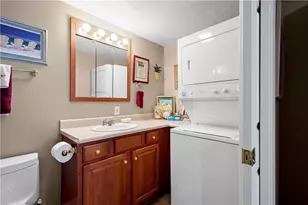 1095 St Mellion Dr, Collier Township, PA 15142 - Photo 26