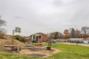 911 Quaker Dr, North Huntingdon, PA 15642 - Photo 34