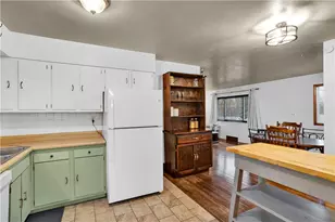 911 Quaker Dr, North Huntingdon, PA 15642 - Photo 14