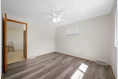 5123 S Passage Dr, Pittsburgh, PA 15236 - Photo 12