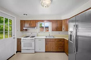 5123 S Passage Dr, Pittsburgh, PA 15236 - Photo 14