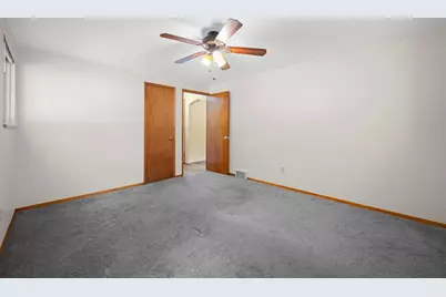 5123 S Passage Dr, Pittsburgh, PA 15236 - Photo 20