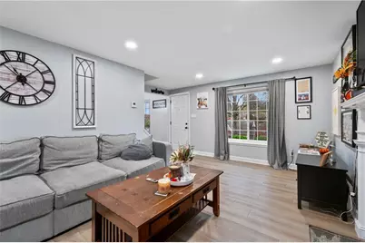 5300 Spring Valley Dr, Pittsburgh, PA 15236 - Photo 4