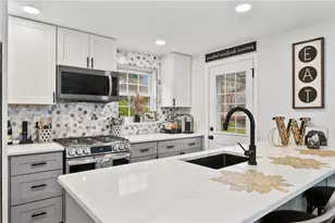 5300 Spring Valley Dr, Pittsburgh, PA 15236 - Photo 10