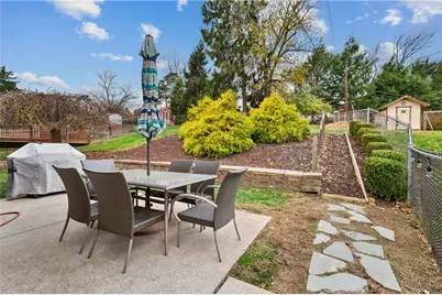 5300 Spring Valley Dr, Pittsburgh, PA 15236 - Photo 20