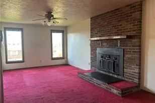 3178 New Hampshire Dr, Lower Burrell, PA 15068 - Photo 8
