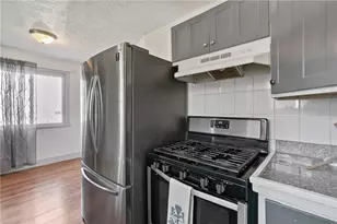 264 Nantucket Dr, Pittsburgh, PA 15236 - Photo 10