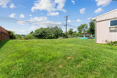 264 Nantucket Dr, Pittsburgh, PA 15236 - Photo 32