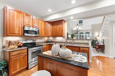 755 Marigold Ct, Bridgeville, PA 15017 - Photo 14