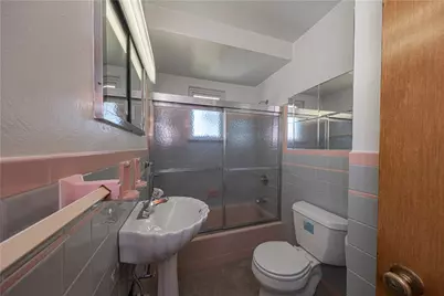 967 Illinois Ave, Pittsburgh, PA 15221 - Photo 12