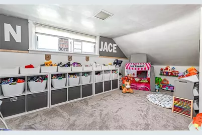 2201 Harbor, Spring Hill, PA 15212 - Photo 14