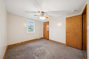 1013 10th St, Irwin, PA 15642 - Photo 16