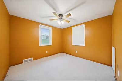 1013 10th St, Irwin, PA 15642 - Photo 14