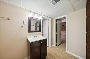 1013 10th St, Irwin, PA 15642 - Photo 28