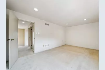 212 Pine Court, Ross Twp, PA 15237 - Photo 16