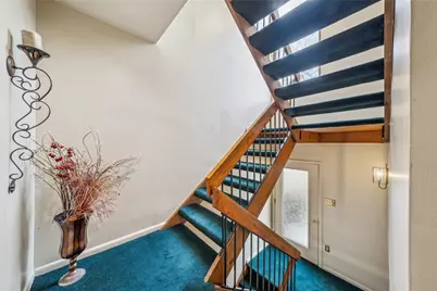 212 Pine Court, Ross Twp, PA 15237 - Photo 12