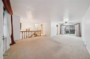 103 Jeanine Ct, Trafford, PA 15085 - Photo 2